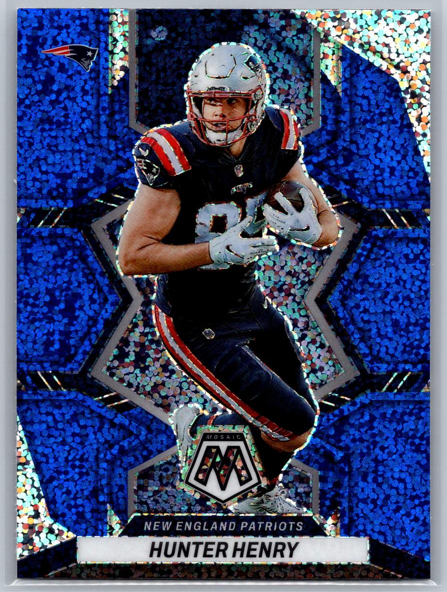 2022 Panini Mosaic Football Blue Sparkle Hunter Henry #136