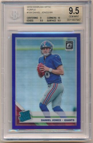 2019 Donruss Optic Football Purple Daniel Jones #154 PSA 9