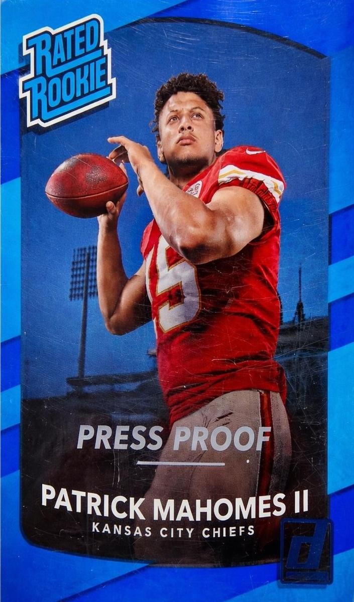 2017 Panini Donruss Football Press Proof Blue Patrick Mahomes II #327