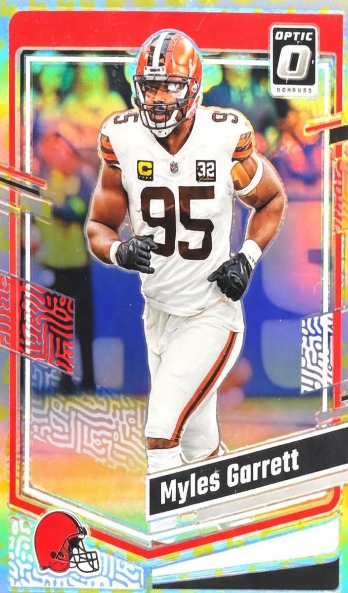 2023 Donruss Optic Football Flex Myles Garrett #199 SGC 9