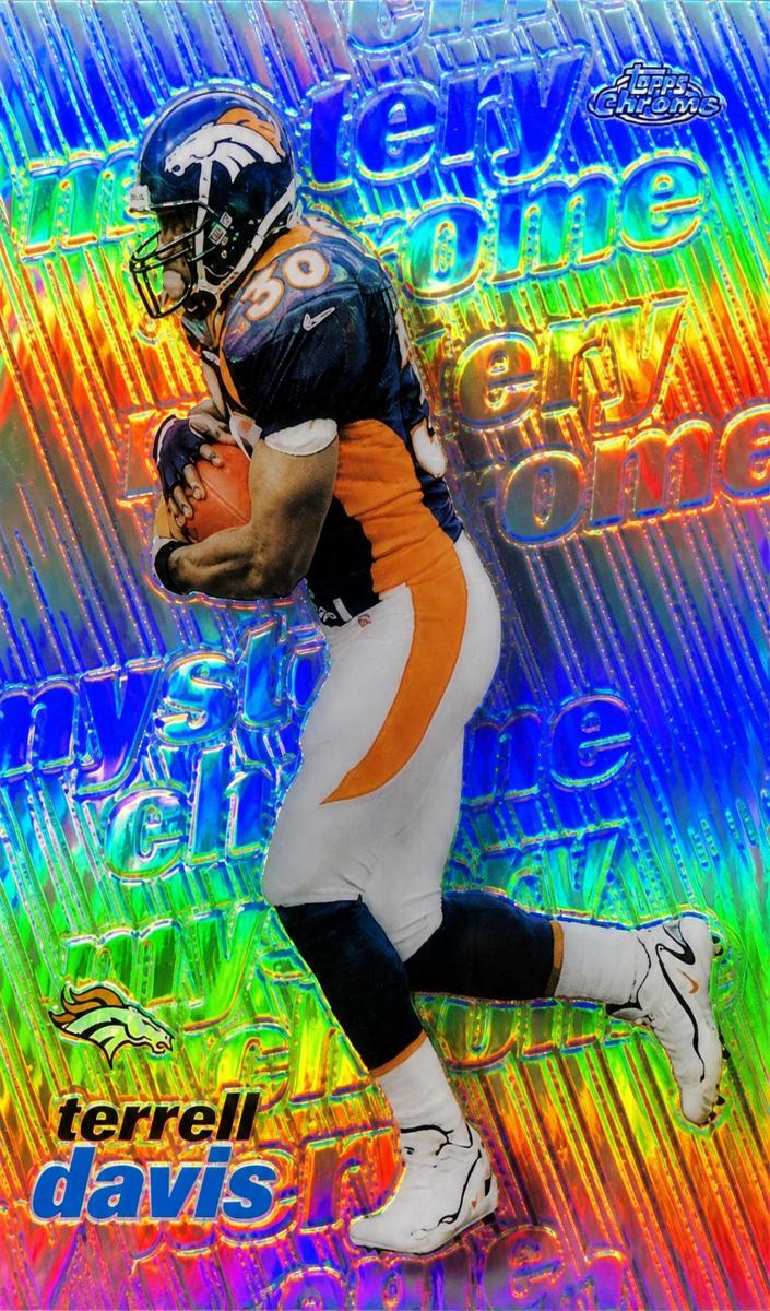 1999 Topps Football Refractor Terrell Davis #M5 PSA 10