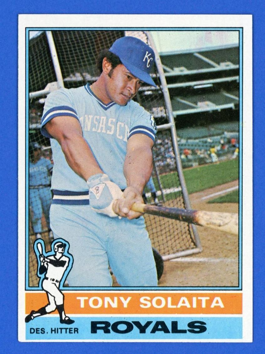 1976 Topps Baseball Tony Solaita #121 PSA 9