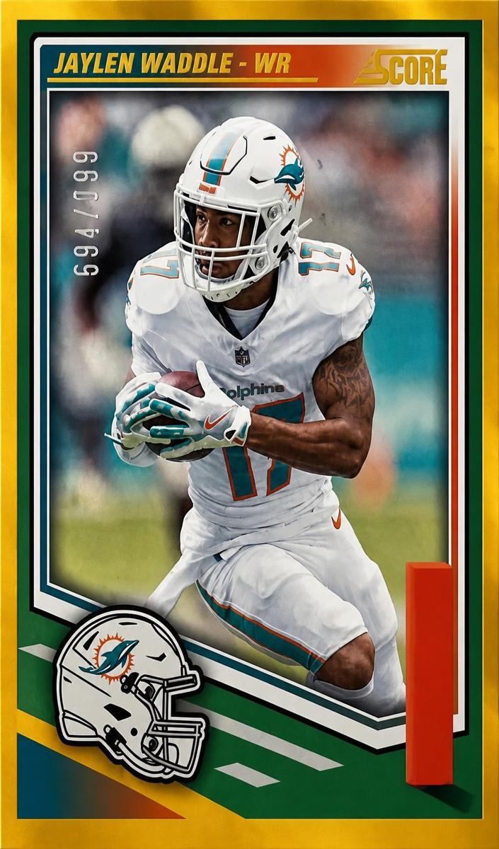 2025 Panini Score Football Gold Jaylen Waddle #215