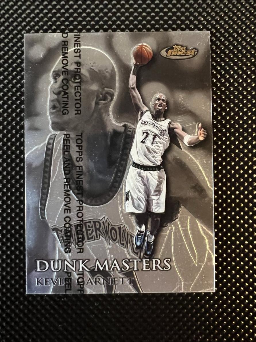 1999 Topps Finest Basketball Kevin Garnett #DM11 BGS 8
