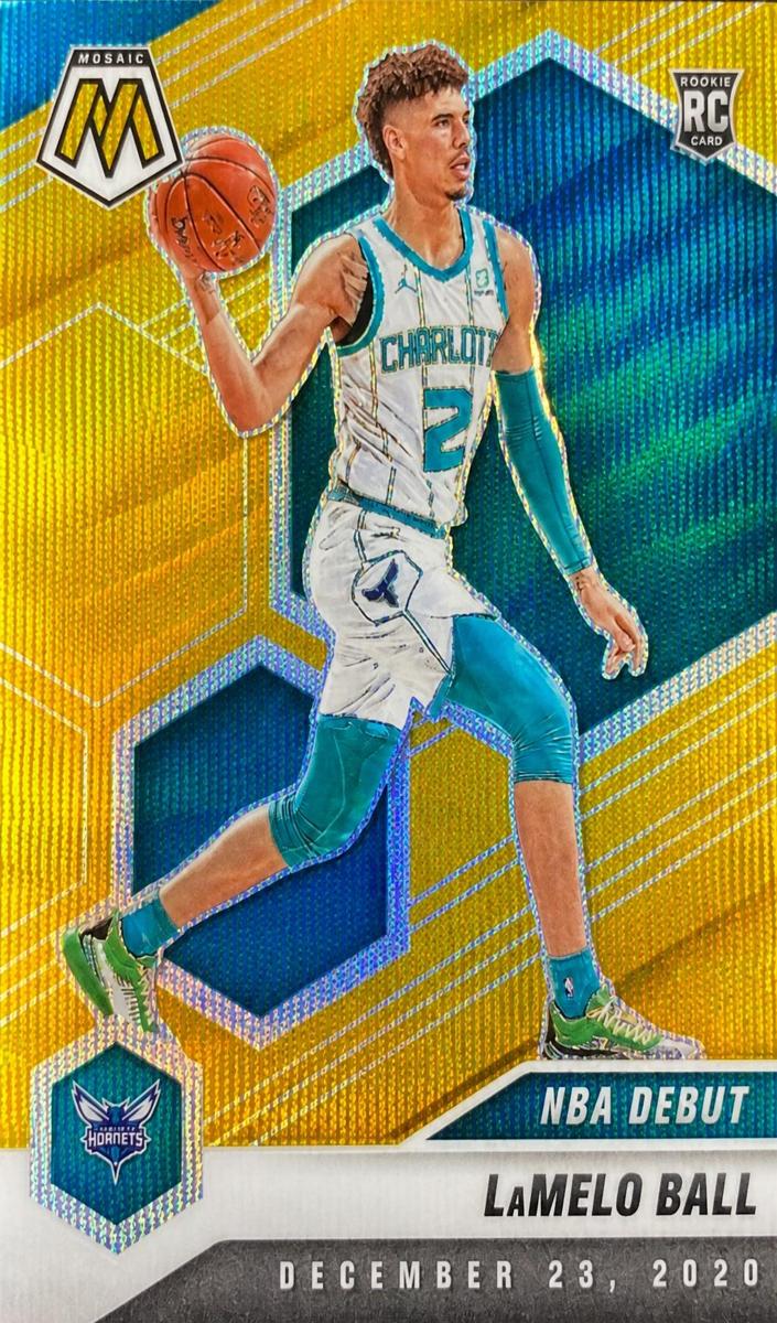 2020 Panini Mosaic Basketball Gold Wave LaMelo Ball #262 PSA 9