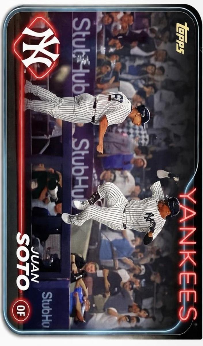 2024 Topps Update Baseball Golden Mirror Juan Soto #US1 PSA 8