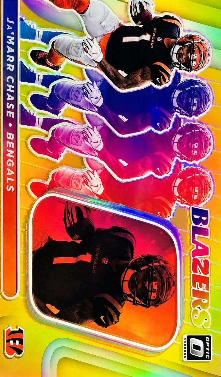 2022 Donruss Optic Football Gold Ja'Marr Chase #B-12 PSA 8.5