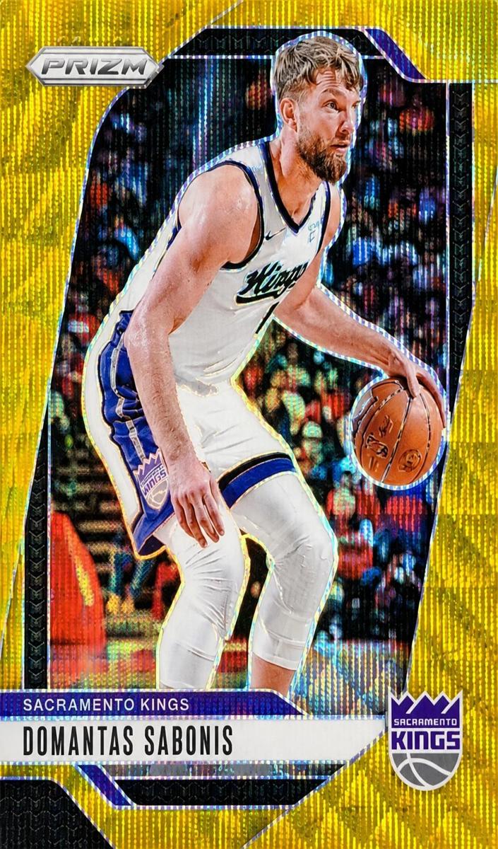 2024 Panini Prizm Basketball Gold Wave Domantas Sabonis #86