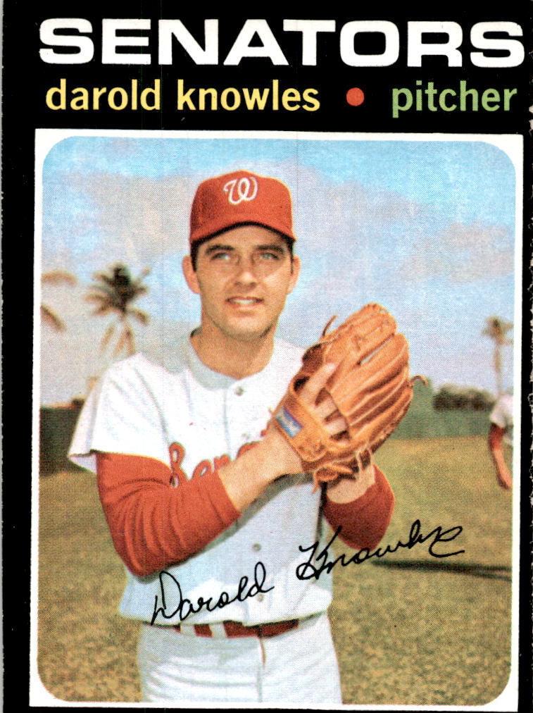 1971 Topps Baseball Darold Knowles #261 PSA 7