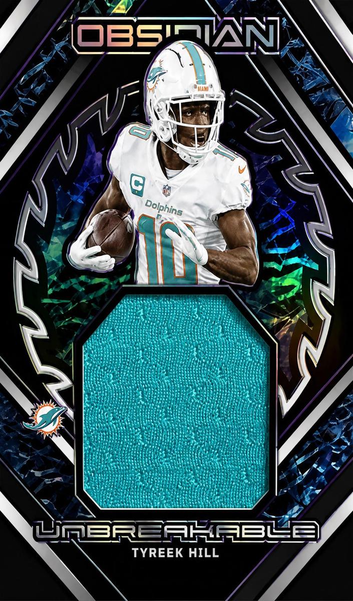 2023 Panini Obsidian Football Electric Etch Purple Tyreek Hill #UM-THI PSA 8.5