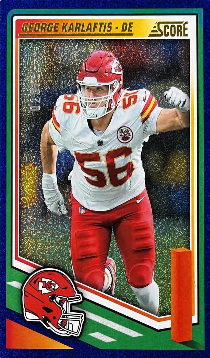 2025 Panini Score Football Dots Blue George Karlaftis #158