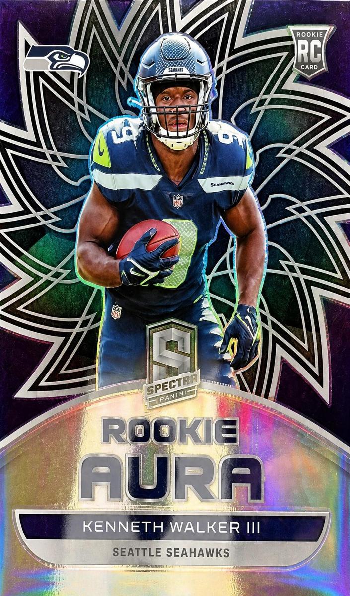 2022 Panini Spectra Football Kenneth Walker III #AUR-KWA PSA 7.5