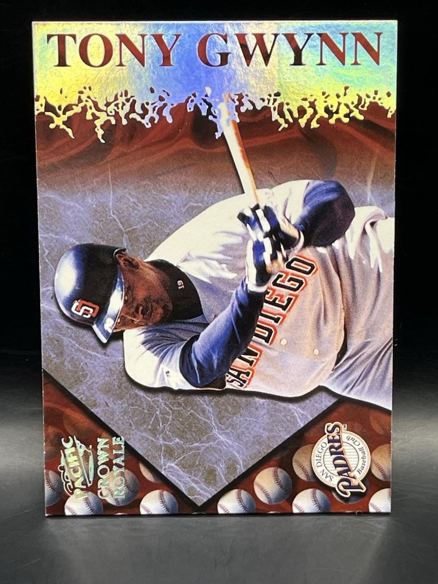 1998 Pacific Crown Royale Baseball Tony Gwynn #21