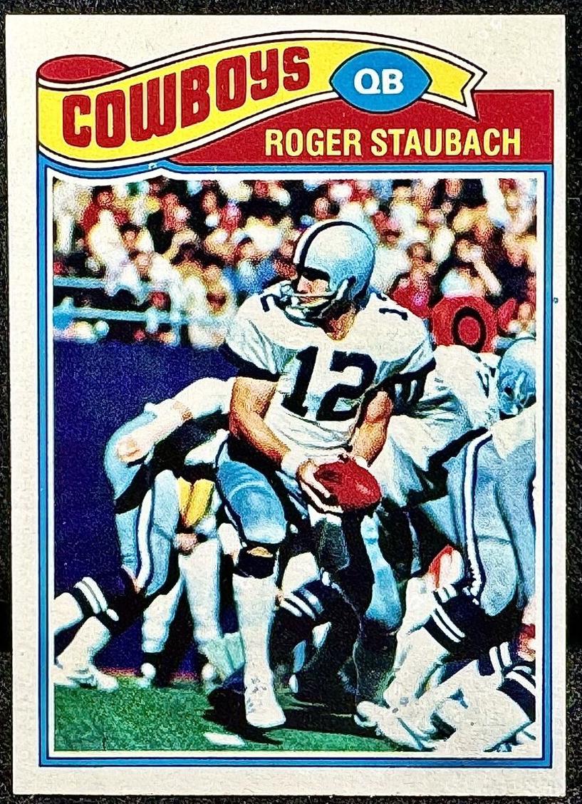 1977 Topps Football Roger Staubach #45 PSA 9
