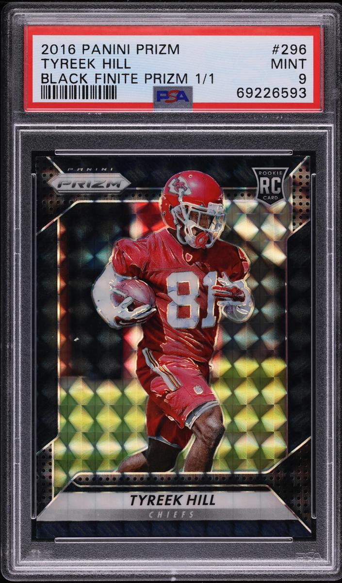 2016 Panini Prizm Football Black Finite Prizm Tyreek Hill #296 PSA 9