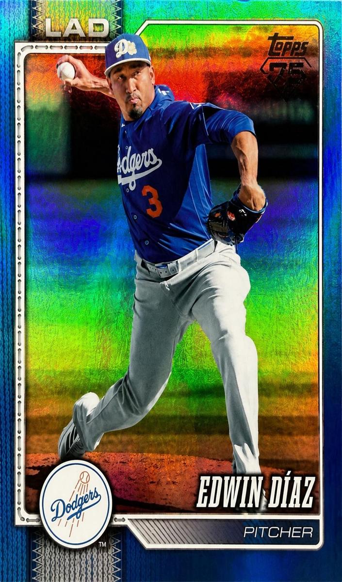 2026 Topps Baseball Blue Rainbow Foil Edwin Diaz #506