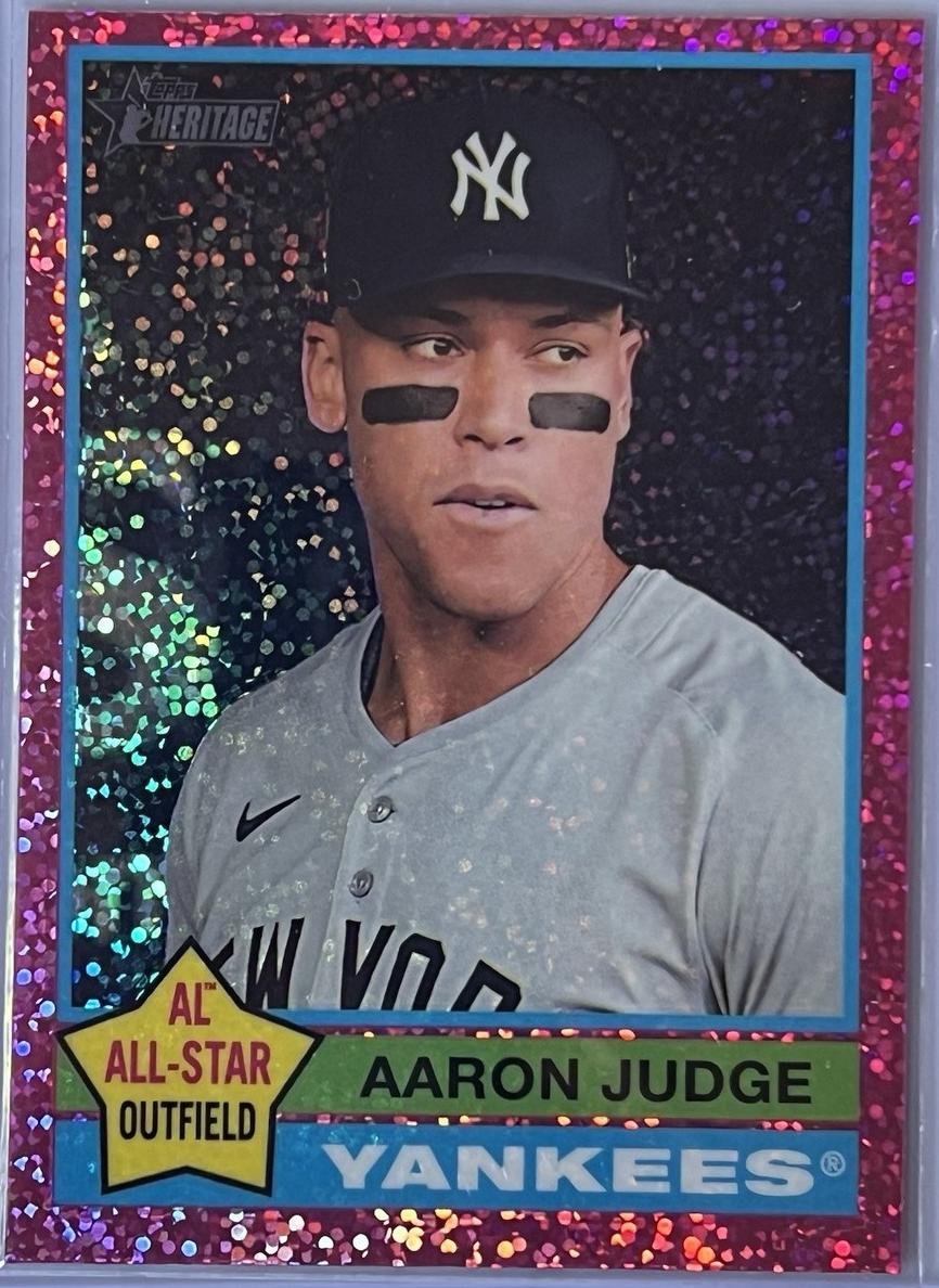 2025 Topps Heritage Baseball Pink Sparkle Refractor Aaron Judge #380