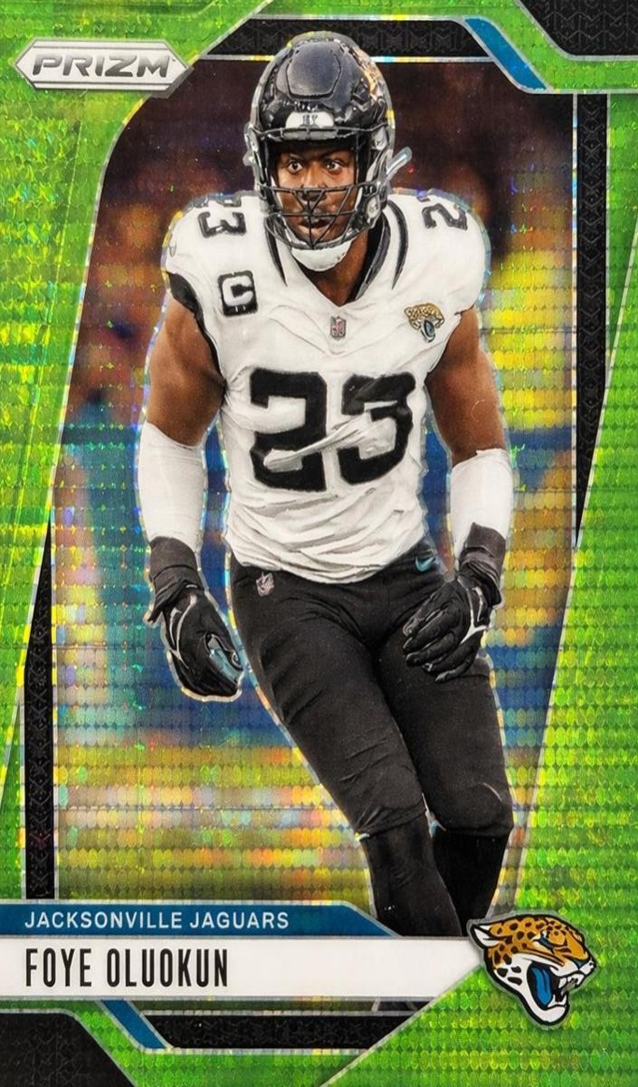2024 Panini Prizm Football Neon Green Pulsar Foye Oluokun #134