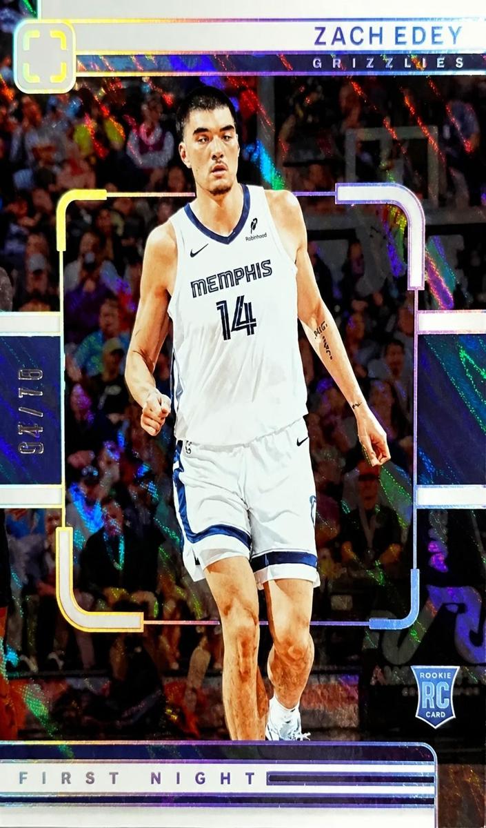 2024 Panini PhotoGenic Basketball Lava Zach Edey #11 PSA 9