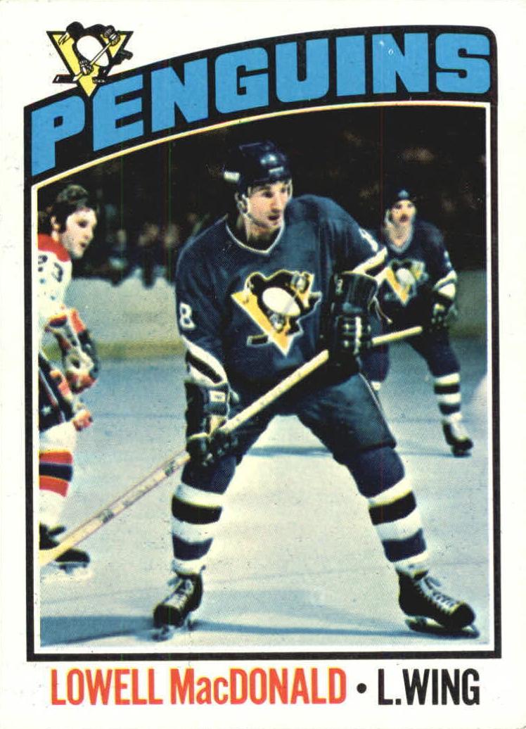 1976 Topps Hockey Lowell MacDonald #33 PSA 9