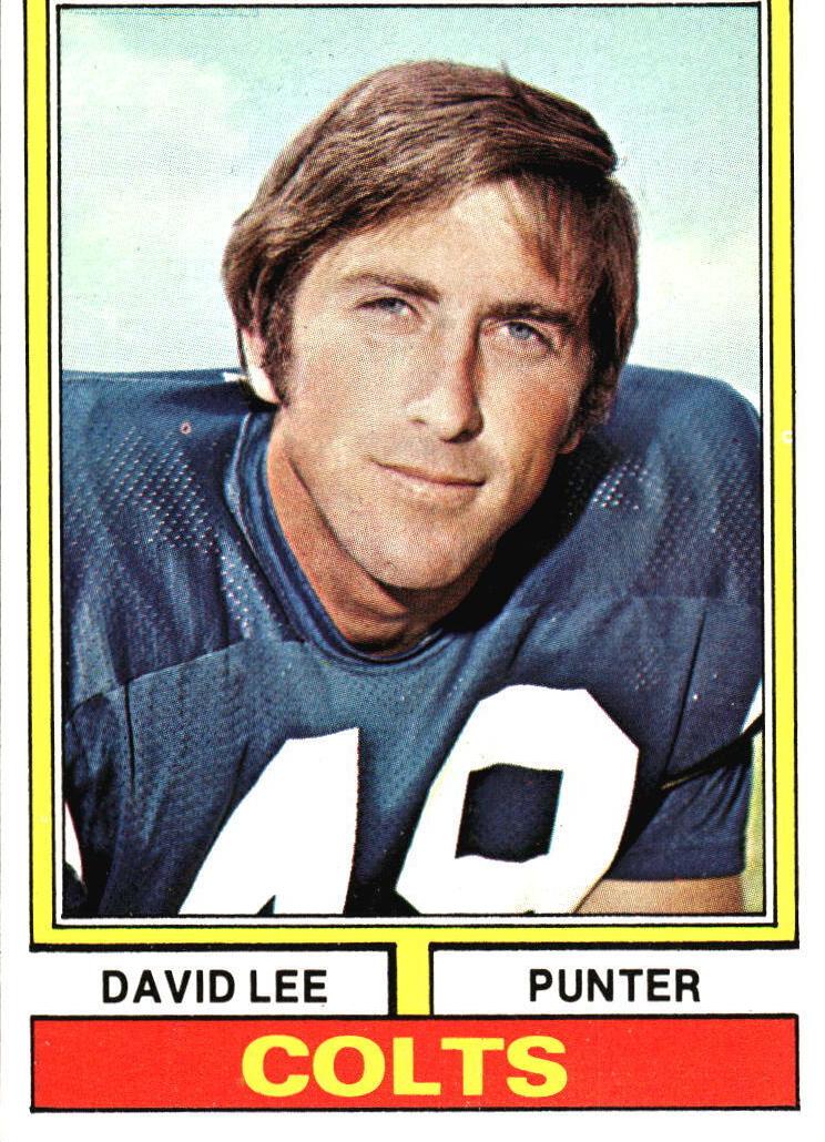 1974 Topps Football David Lee #17 PSA 9