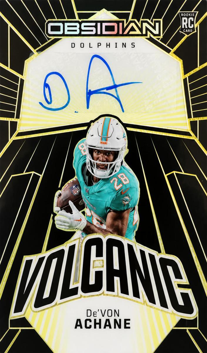 2023 Panini Obsidian Football Electric Etch Yellow De'Von Achane #VS-DAC