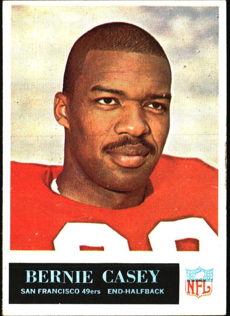 1965 Philadelphia Football Bernie Casey #172 PSA 8