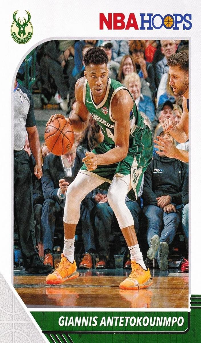 2019 Panini Hoops Basketball Giannis Antetokounmpo #102