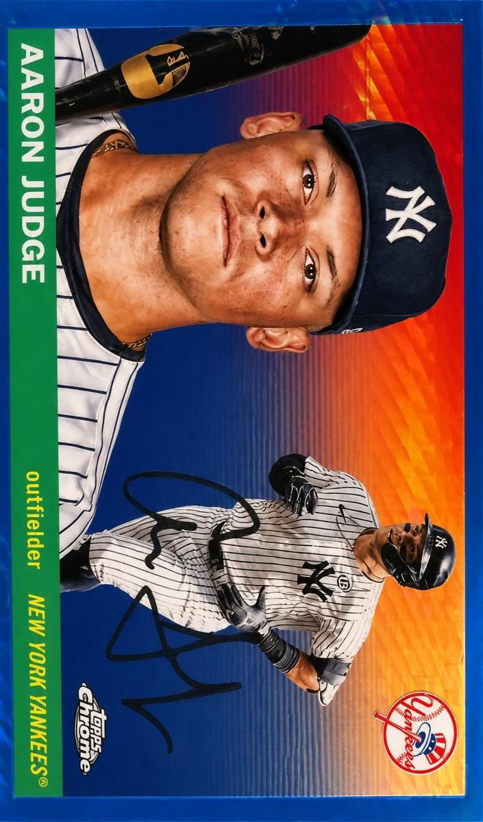 2025 Topps Chrome Baseball Prism Refractor Aaron Judge #1