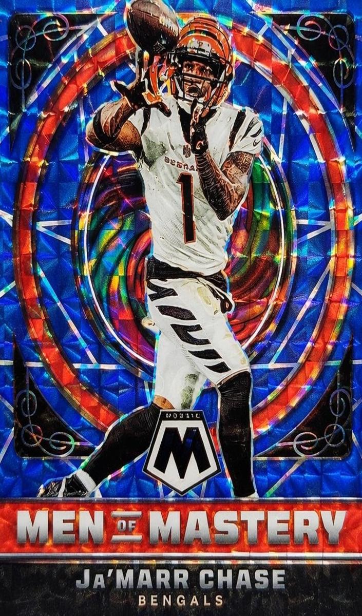 2022 Panini Mosaic Football Blue Ja'Marr Chase #MM-11 PSA 8.5