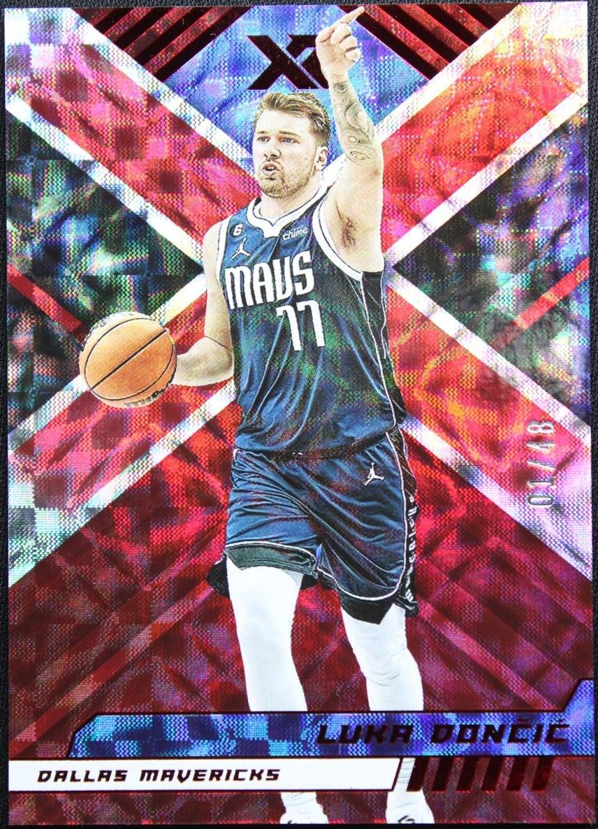 2022 Panini Chronicles Basketball Luka Doncic #300