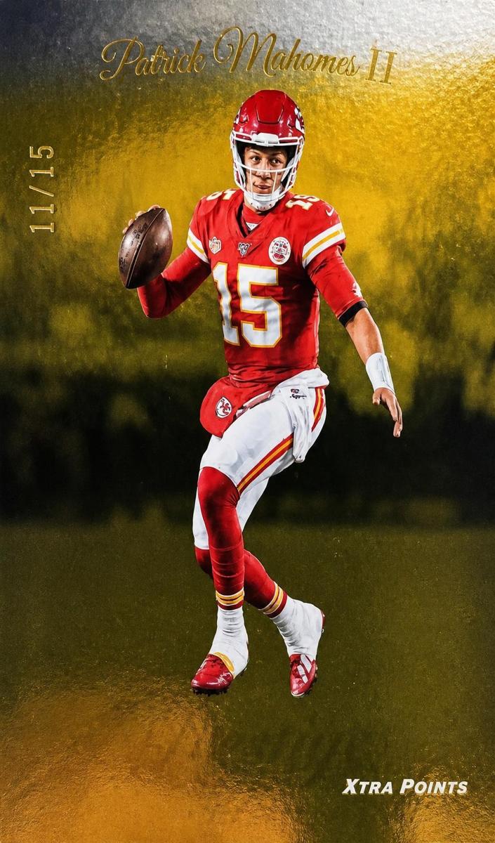 2024 Panini Prestige Football Gold Xtra Points Patrick Mahomes II #143