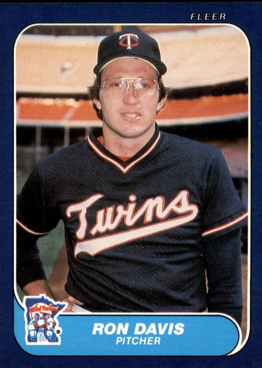 1986 Fleer Baseball Ron Davis #390