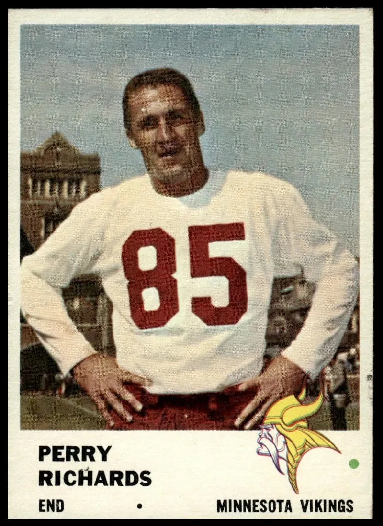 1961 Fleer Football Perry Richards #130 PSA 8