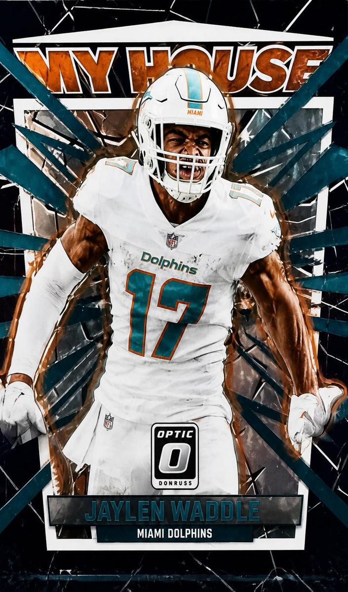 2023 Donruss Optic Football Purple Stars Jaylen Waddle #11