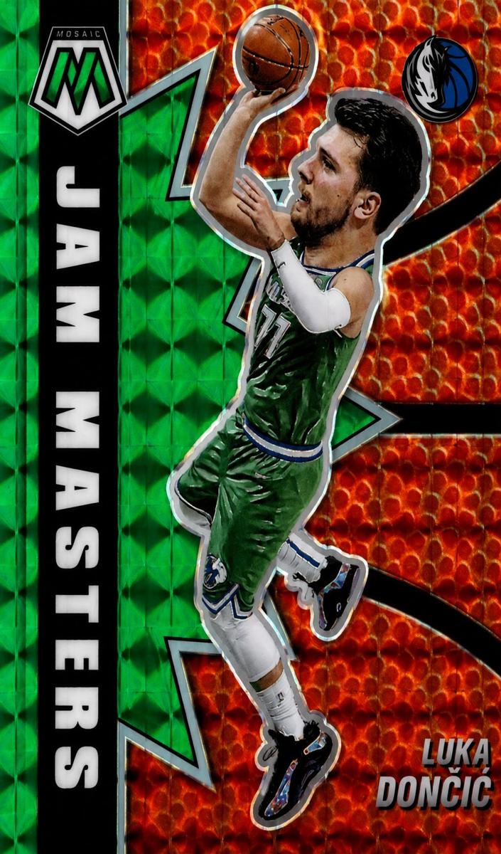 2020 Panini Mosaic Basketball Green Luka Doncic #12 PSA 9