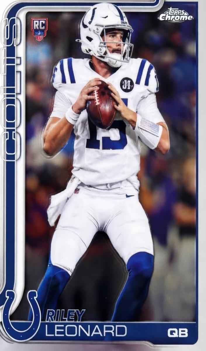 2025 Topps Chrome Football Riley Leonard #318