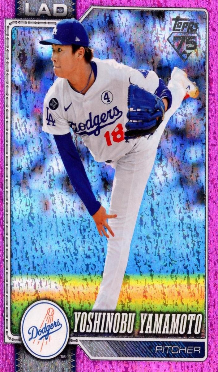 2026 Topps Baseball Pink Holo Foil Yoshinobu Yamamoto #90