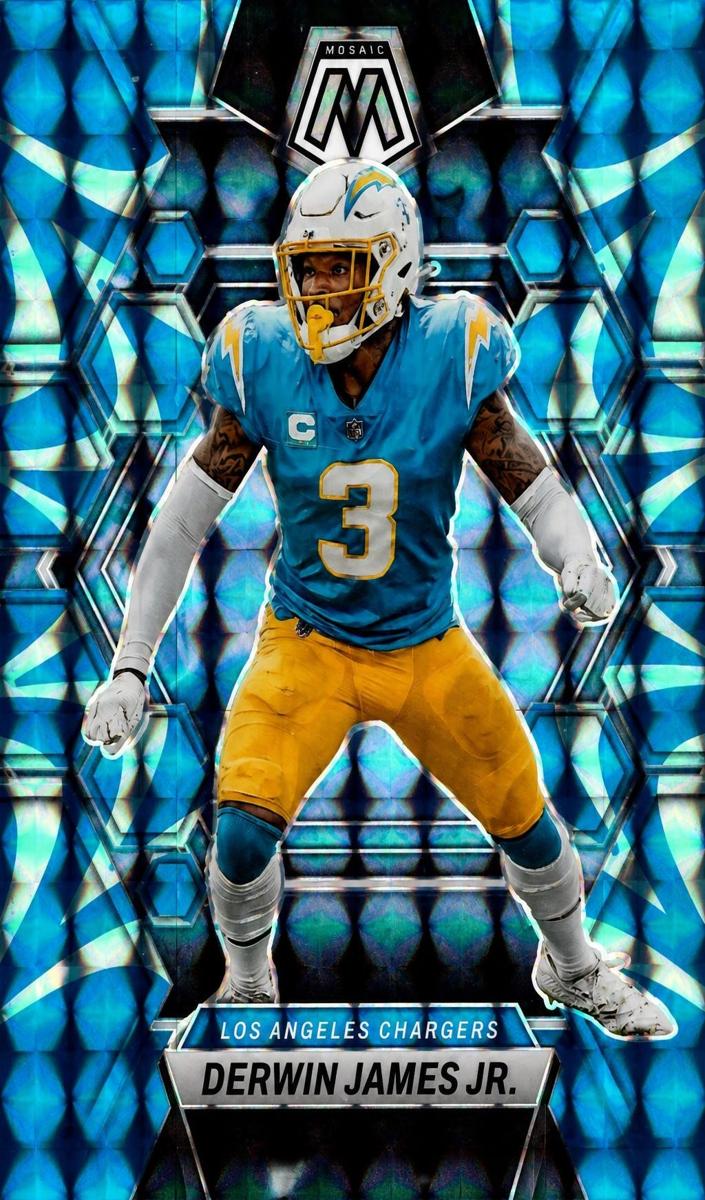 2023 Panini Mosaic Football Reactive Blue Derwin James Jr. #133 PSA 10
