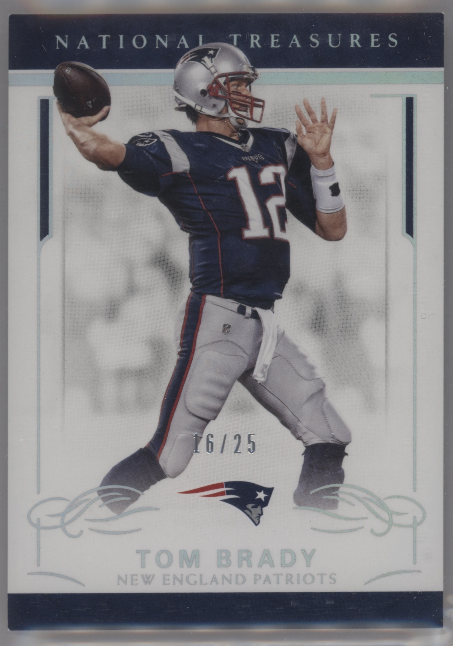 2016 Panini National Treasures Football Holo Silver Tom Brady #62
