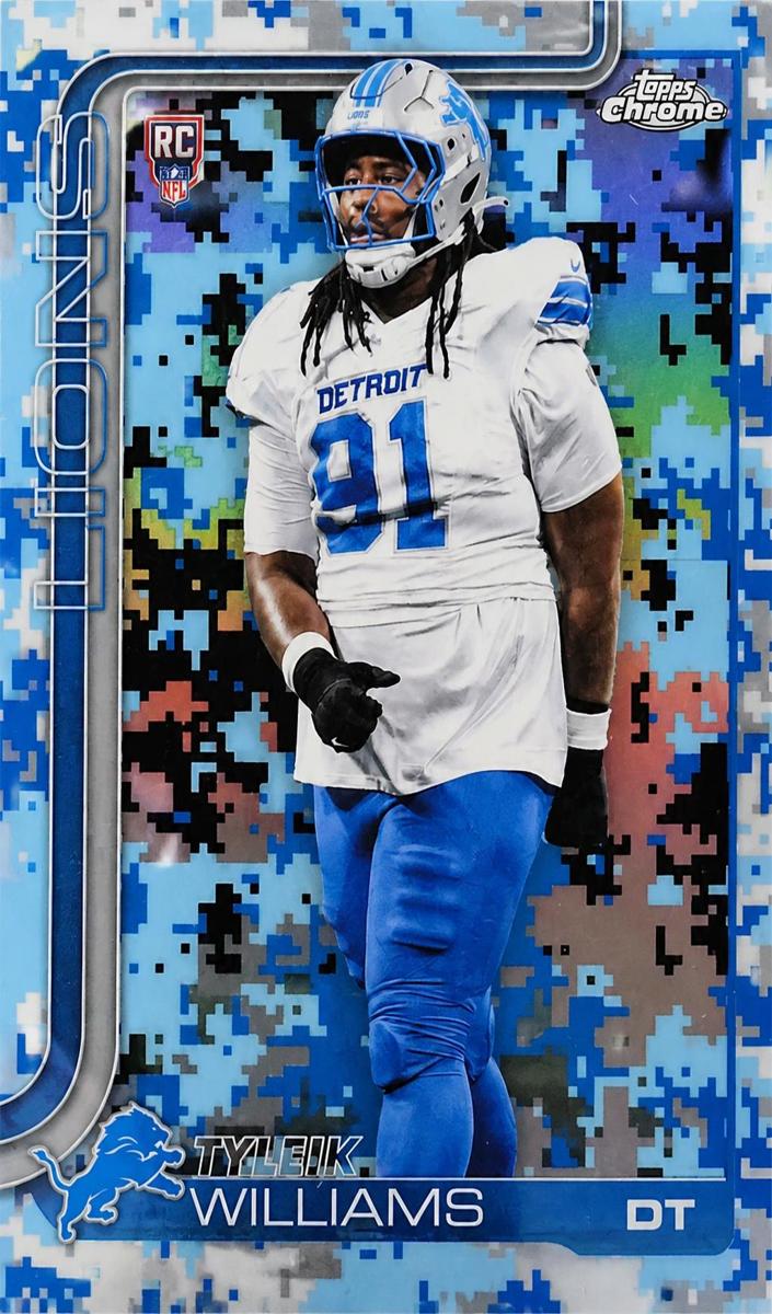 2025 Topps Chrome Football Team Camo Variation Tyleik Williams #364