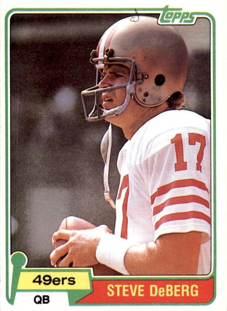 1981 Topps Football Steve DeBerg #364 PSA 9