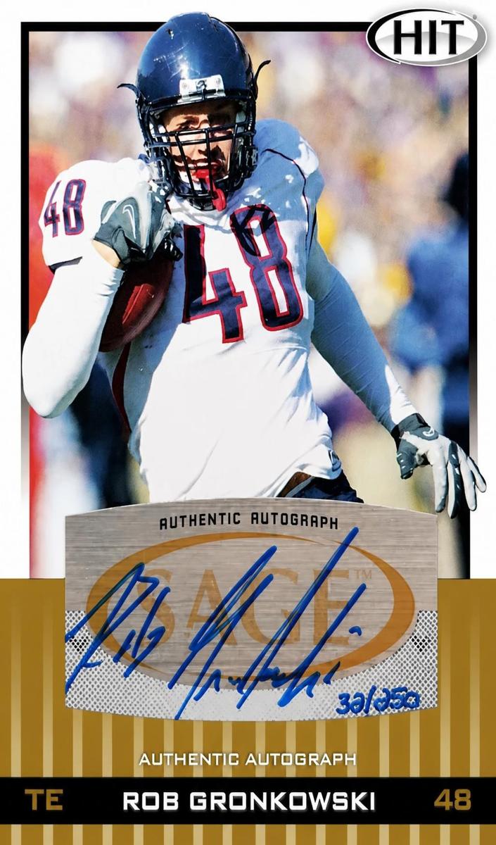 2010 Sage Hit Football Gold Rob Gronkowski #A84 SGC 8.5