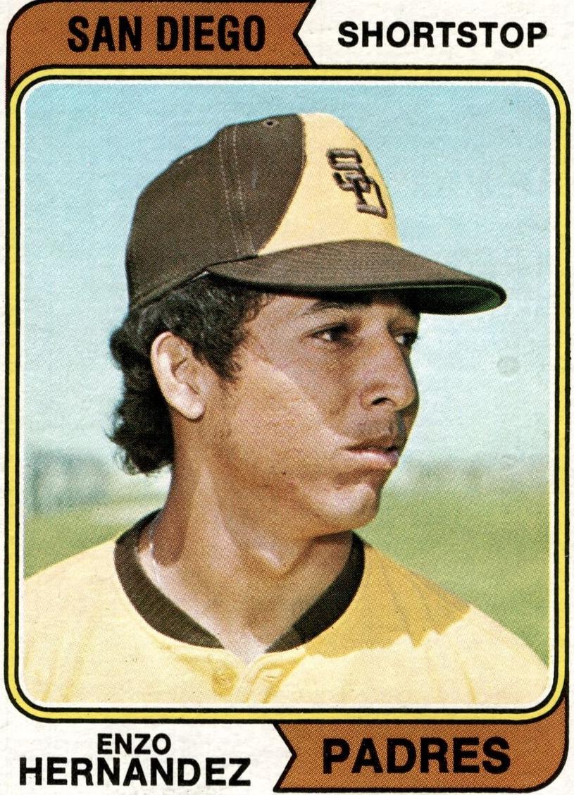 1974 Topps Baseball Enzo Hernandez #572 PSA 9