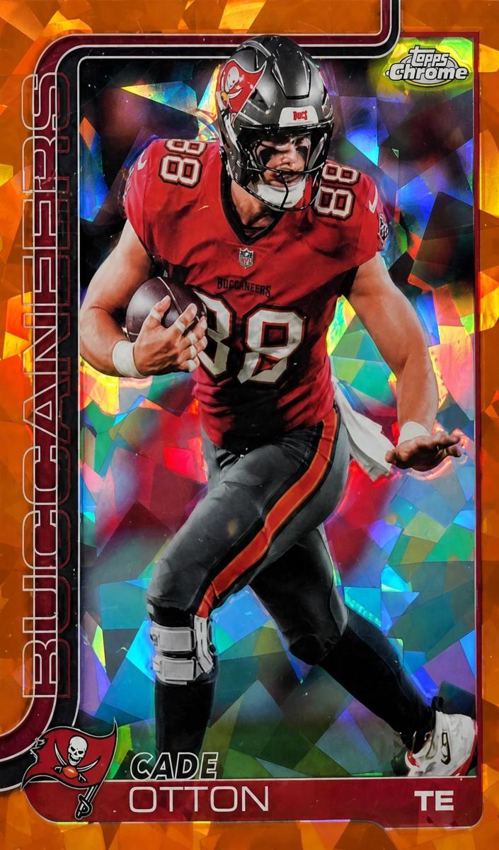 2025 Topps Chrome Sapphire Football Orange Cade Otton #284