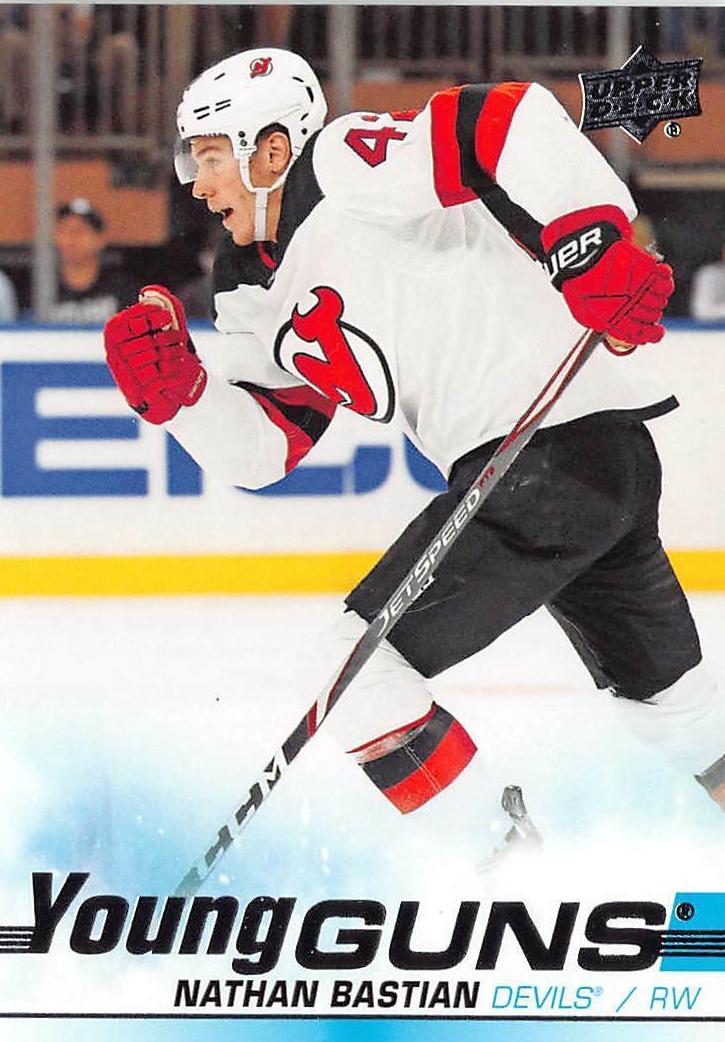 2019 Upper Deck Hockey Nathan Bastian #205 PSA 10