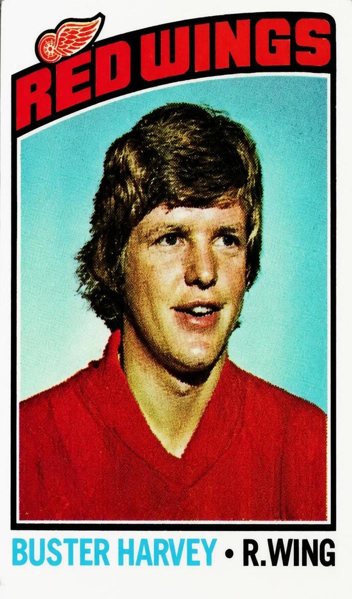 1976 Topps Hockey Buster Harvey #212 PSA 9