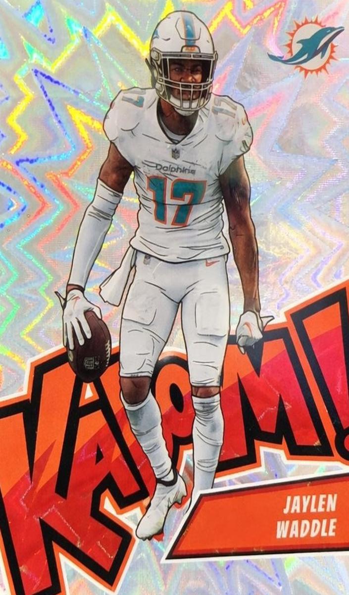 2023 Panini Absolute Football Jaylen Waddle #K30 PSA 10