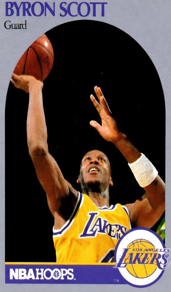 1990 Hoops Basketball Byron Scott #159 PSA 9