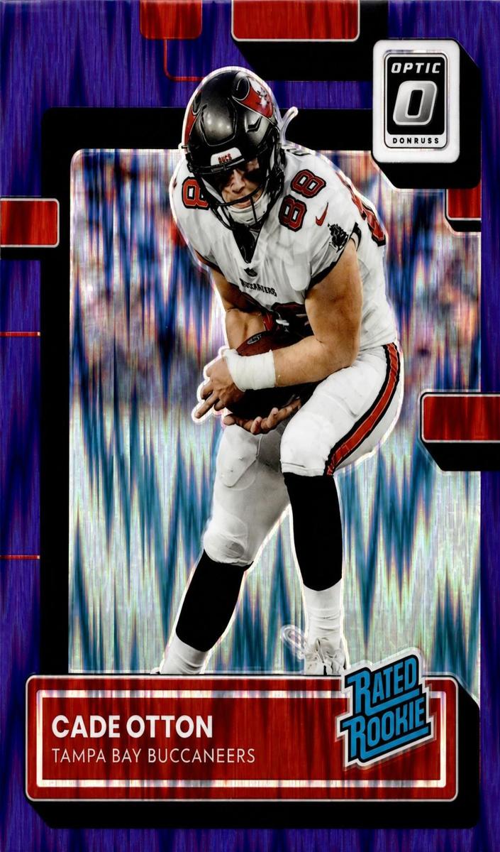 2022 Donruss Optic Football Purple Shock Cade Otton #293